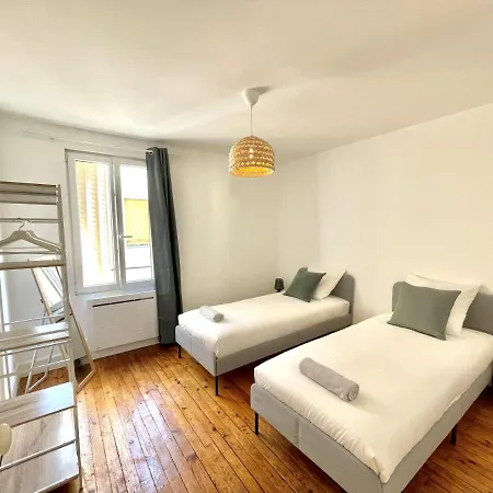 *veyrier* Cosy 2 Apartman